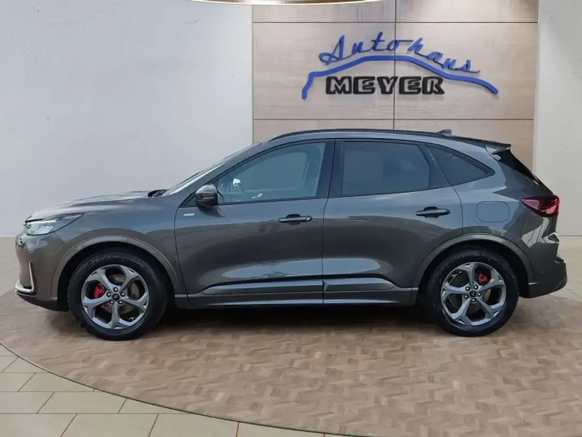 Gebraucht Ford Kuga ST-Line X 179 PS (131 kW) 2025 Magneticgrau (metallic) SUV