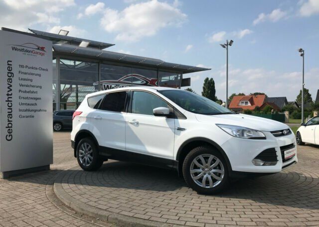 Gebraucht Ford Kuga Trend 150 PS (110 kW) 2015 Weiß SUV