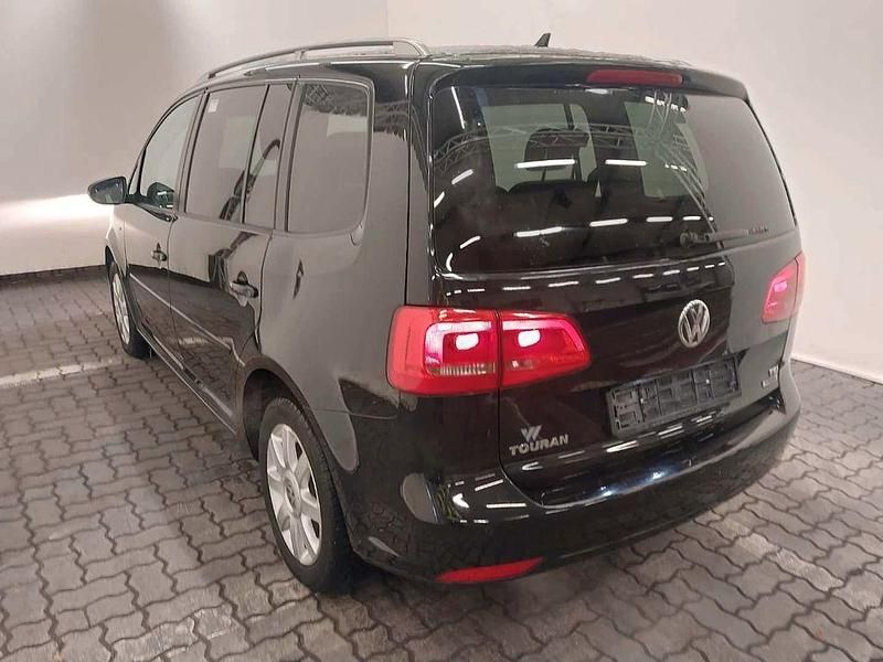 Gebraucht VW Touran Cup 105 PS (77 kW) 2015 Schwarz Van / Kleinbus