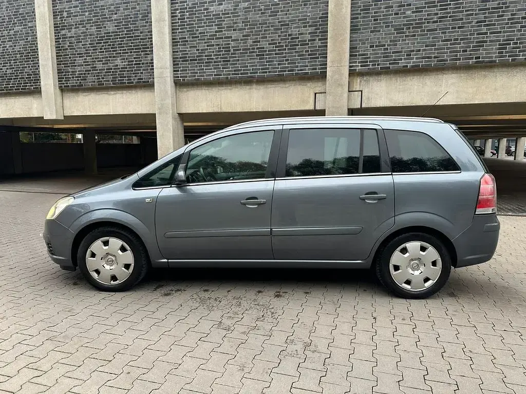 Gebraucht Opel Zafira Catch Me 200 PS (147 kW) 2007 Grau Van / Kleinbus