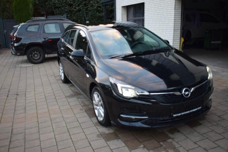 Schwarz Gebraucht 2022 Opel Astra Kombi | 9.900 € (Fairer Preis) - Bild 1/4