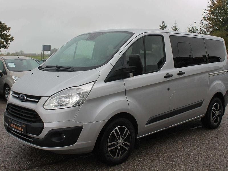 Silber Gebraucht 2018 Ford Transit Custom Van / Kleinbus | 17.990 € (Guter Preis) - Bild 1/4