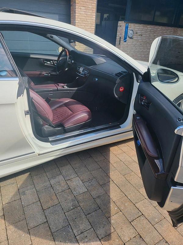 Second-hand Mercedes CL500 2007 Alb Coupe