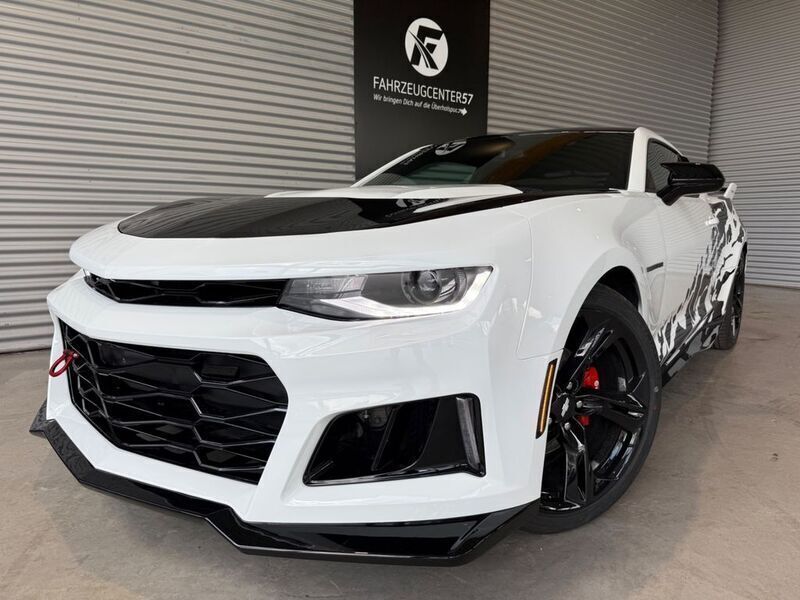 Weiß Gebraucht 2019 Chevrolet Camaro ZL1 Coupé | 27.700 € (Fairer Preis) - Bild 1/4