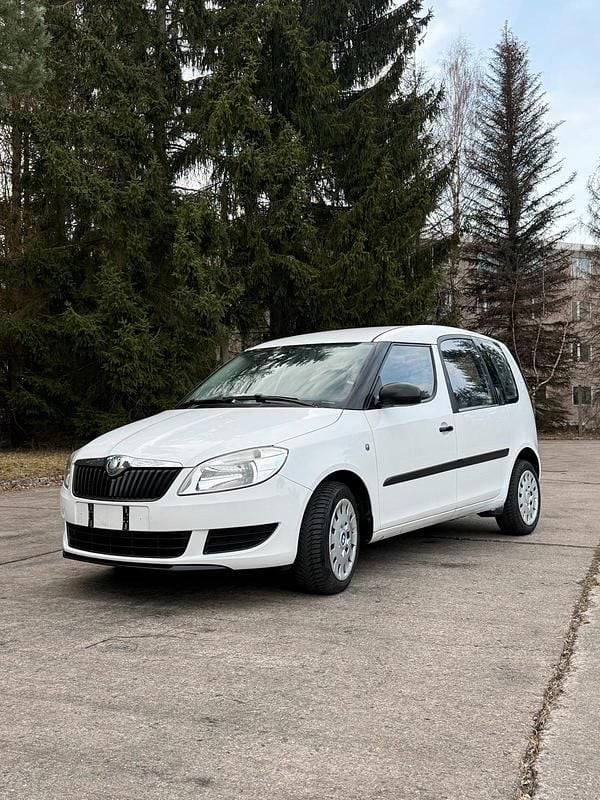 Gebraucht Skoda Roomster 80 PS (58 kW) 2010 Weiß Van / Kleinbus