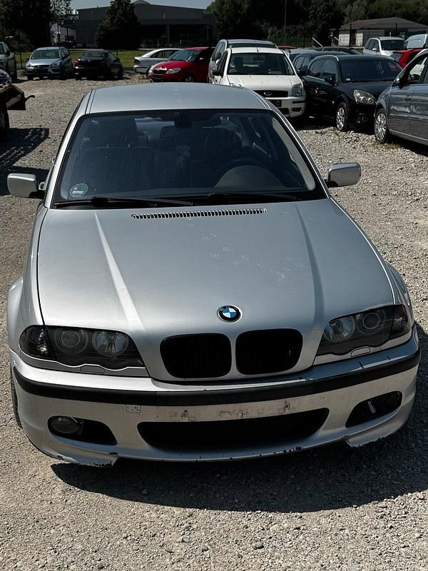 Silber Gebraucht 1999 BMW 328 Limousine | 3.150 € (Guter Preis) - Bild 1/4