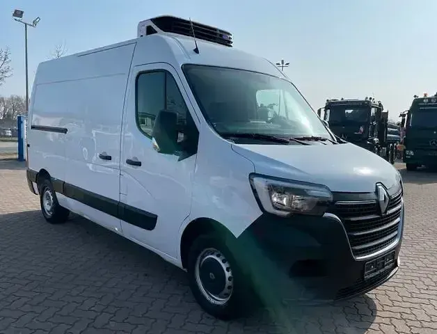 Używany Renault Master 136 KM (100 kW) 2020 Biały Minivan
