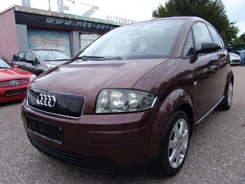 Kastellrot perleffekt Gebraucht 2002 Audi A2 Kleinwagen | 2.690 € (Guter Preis) - Bild 1/4