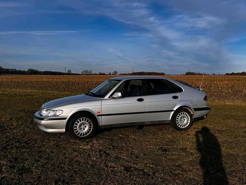 Gebraucht Saab 900 130 PS (95 kW) 1998 Silber Limousine