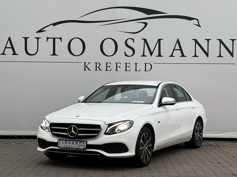 Polarweiss unilack Gebraucht 2019 Mercedes E300 Avantgarde Limousine | 25.500 € (Guter Preis) - Bild 1/4