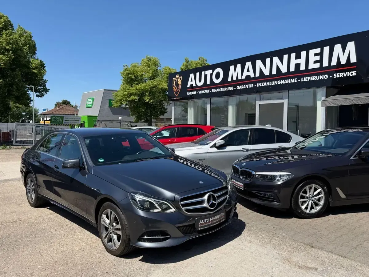 Gebraucht Mercedes E220 Avantgarde 170 PS (125 kW) 2014 Grau Limousine