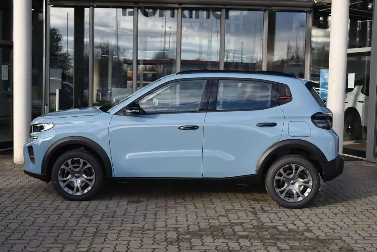 Neu Citroën C3 101 PS (74 kW) 2026 Blau Limousine