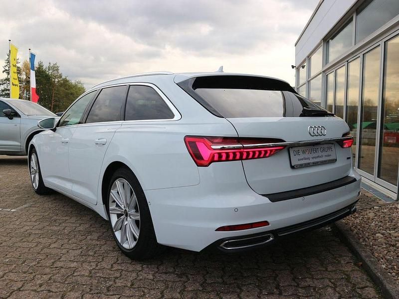 Gebraucht Audi A6 Sport 286 PS (210 kW) 2022 Gletscherweiß metallic Kombi