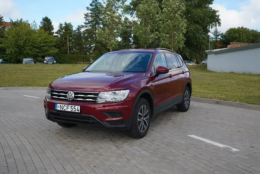 Gebraucht VW Tiguan Comfortline 190 PS (139 kW) 2019 Rot SUV