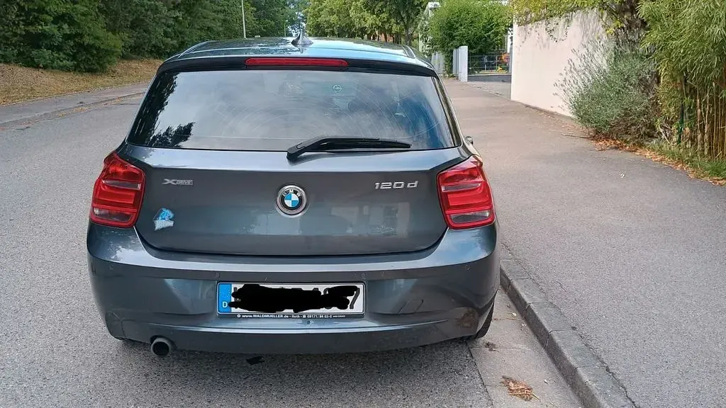 Gebraucht BMW 120 184 PS (135 kW) 2014 Grau Kleinwagen