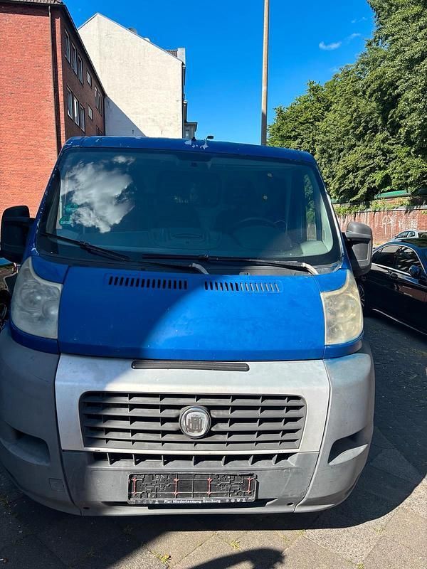 Blau Gebraucht 2009 Fiat Ducato Van | 1.500 € - Bild 1/4