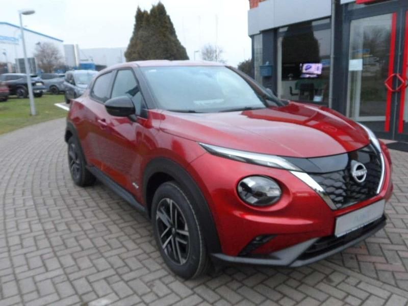 Fuji sunset red Gebraucht 2025 Nissan Juke N-Connecta SUV | 28.900 € (Teuer) - Bild 1/4