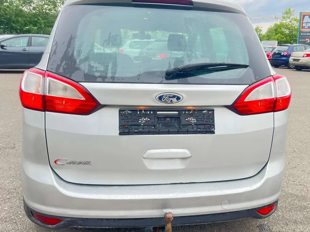 Gebraucht Ford Grand C-Max 116 PS (85 kW) 2011 Silber Van / Kleinbus