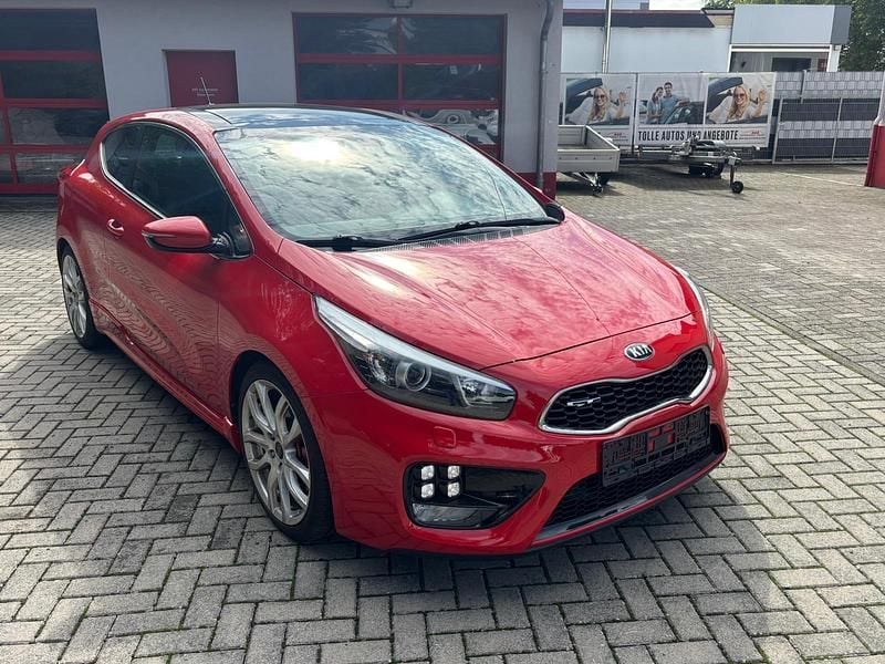Rot Gebraucht 2016 Kia Ceed GT GT-Challenge Kleinwagen | 13.990 € (Guter Preis) - Bild 1/4