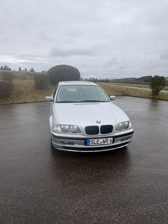 Gebraucht BMW 320 Performance 150 PS (110 kW) 1998 Silber Limousine