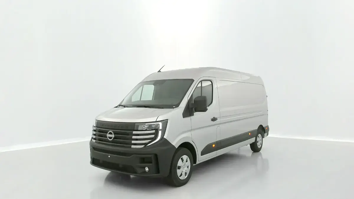 Nowe Nissan Interstar Tekna 150 KM (110 kW) 2025 Szary Van