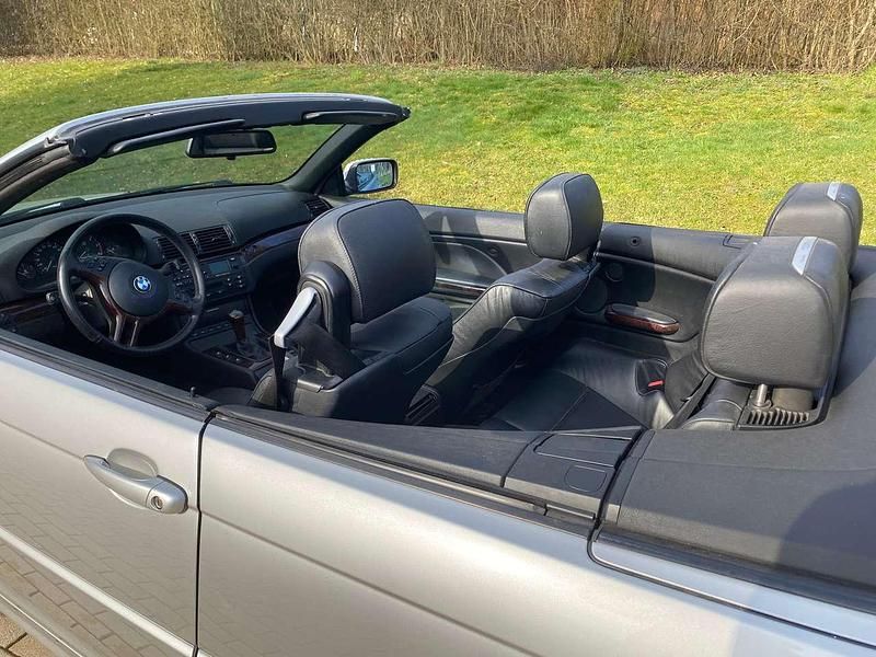 Gebraucht BMW 320 Cabriolet 150 PS (110 kW) 2005 Silber Cabrio