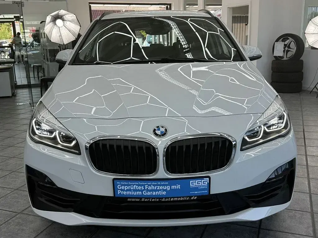 Gebraucht BMW 216 Active Tourer Advantage 109 PS (80 kW) 2021 Weiß Van / Kleinbus