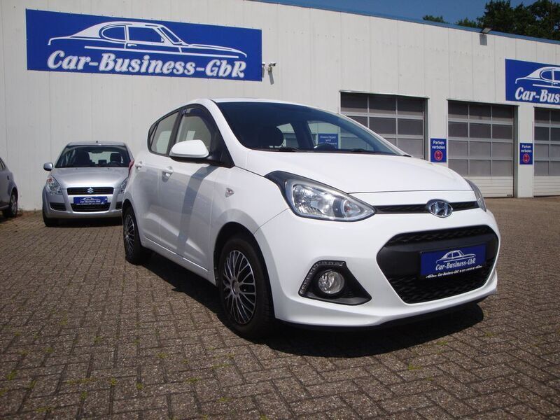 Weiß Gebraucht 2014 Hyundai i10 Intro Edition Kleinwagen | 6.990 € (Etwas zu teuer) - Bild 1/4