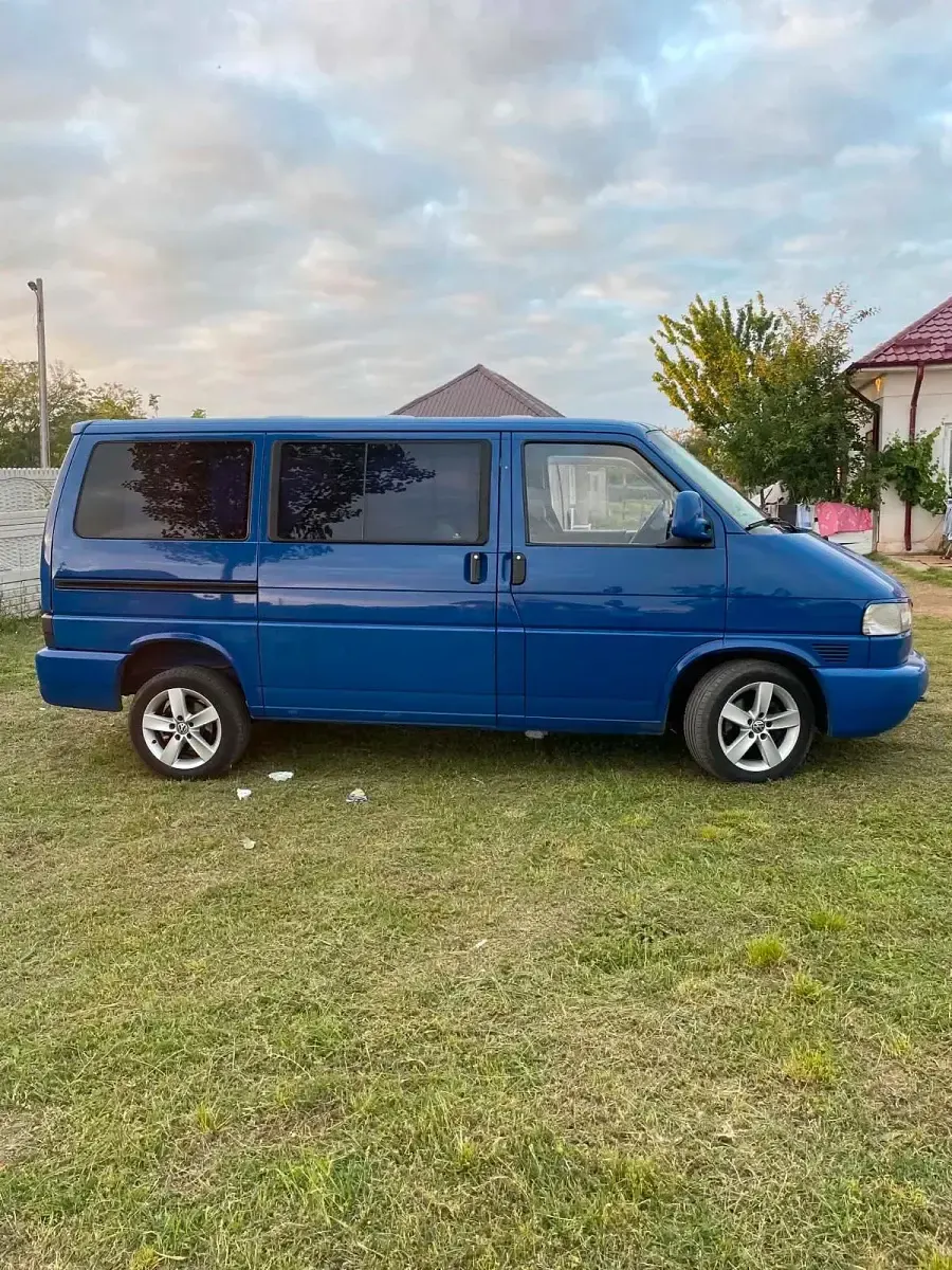 Gebraucht VW T4 102 PS (75 kW) 1999 Blau Van