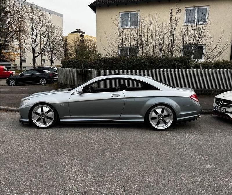 Silber Gebraucht 2010 Mercedes CL500 AMG Coupé | 23.000 € - Bild 1/4
