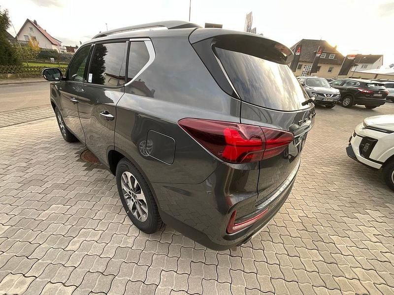 Neu KGM Rexton 203 PS (149 kW) 2025 Grau SUV