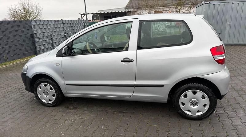 Gebraucht VW Fox 54 PS (39 kW) 2007 Silber Kleinwagen
