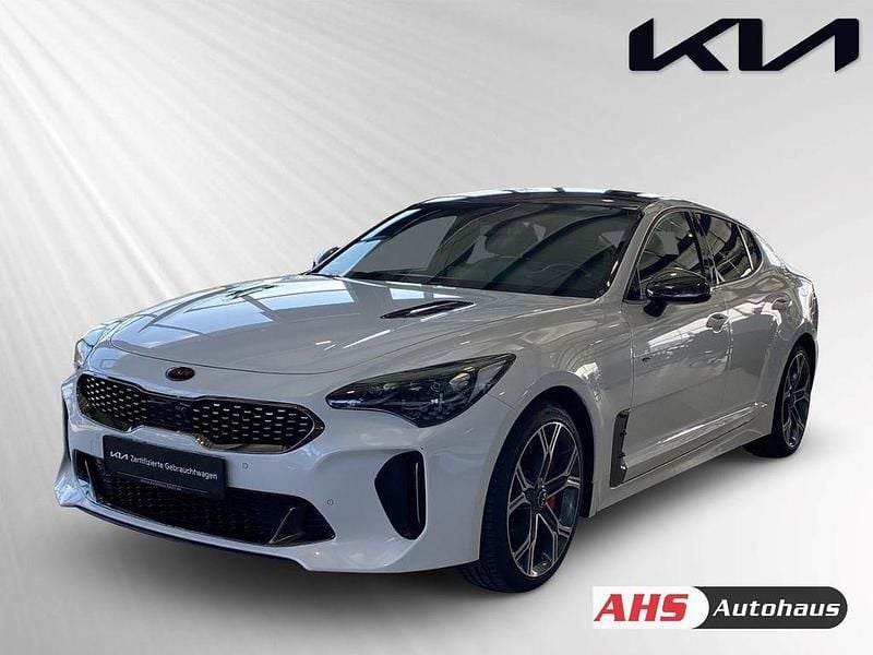 Gebraucht Kia Stinger GT 370 PS (272 kW) 2020 (swp) snow white pearl Kleinwagen
