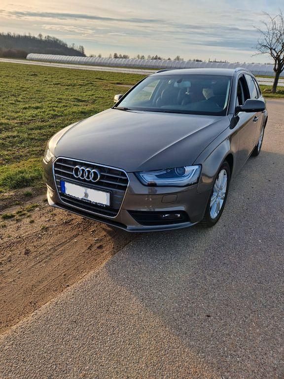 Gebraucht Audi A4 Ambition 170 PS (125 kW) 2013 Grau Kombi
