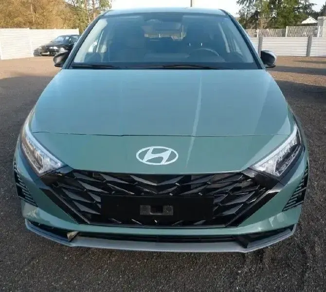 Gebraucht Hyundai i20 Trend 101 PS (74 kW) 2025 Grün Kleinwagen