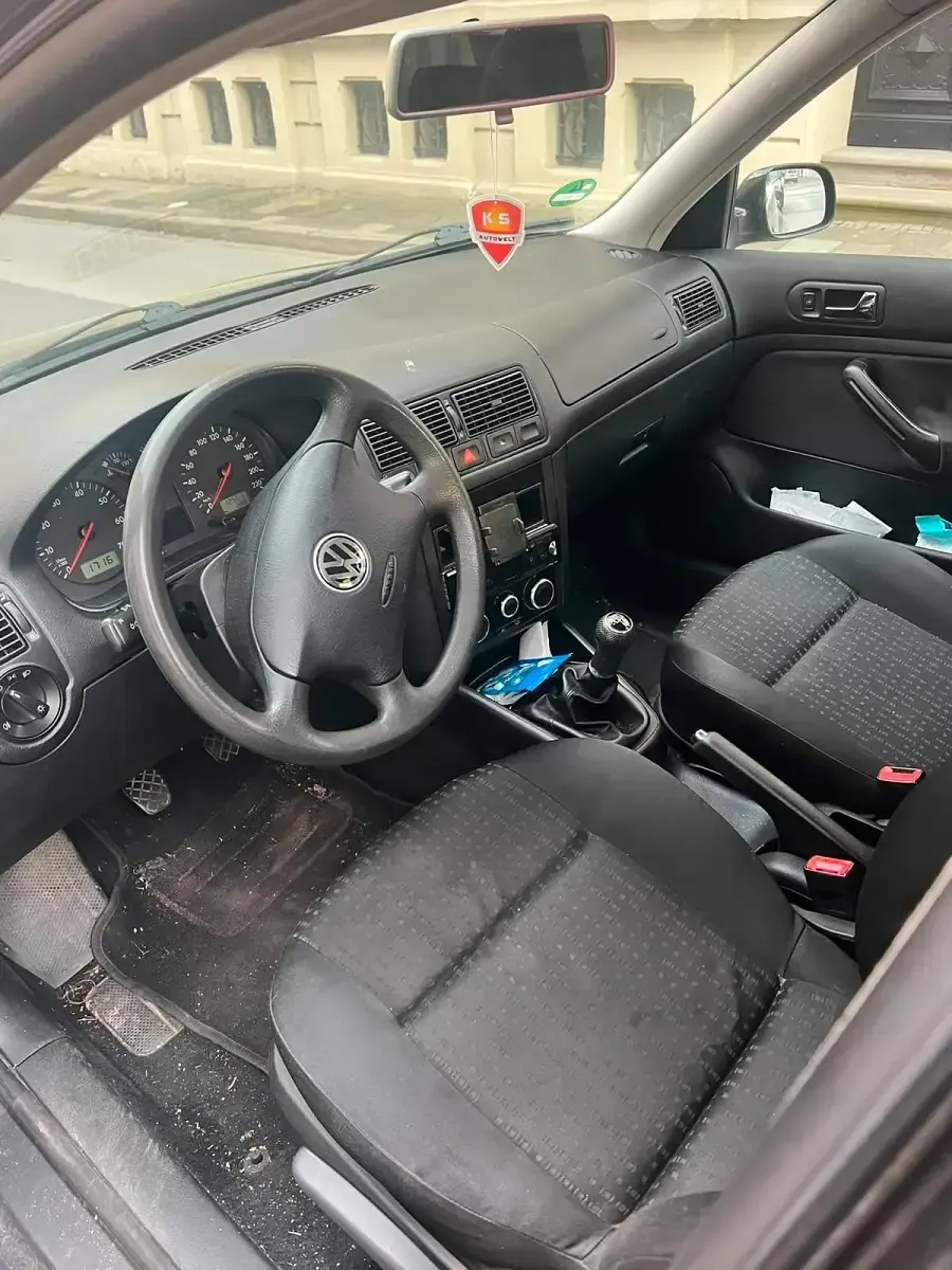 Gebraucht VW Golf IV 75 PS (55 kW) 2003 Schwarz Kleinwagen