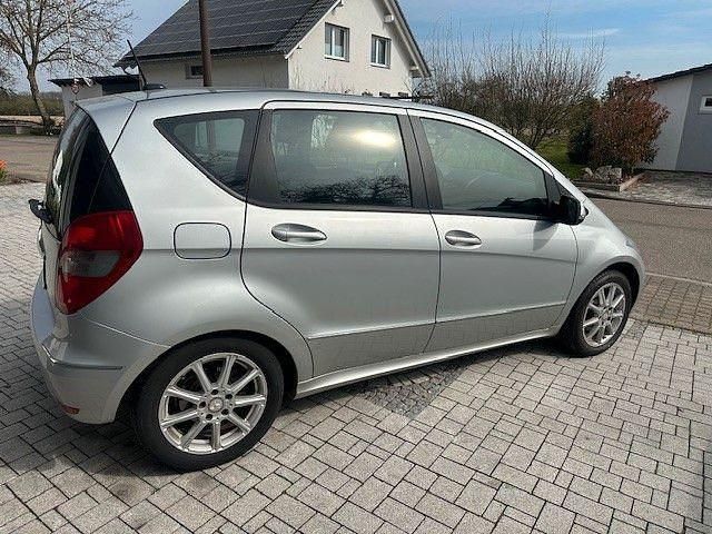 Gebraucht Mercedes A160 Edition 95 PS (69 kW) 2009 Silber Limousine