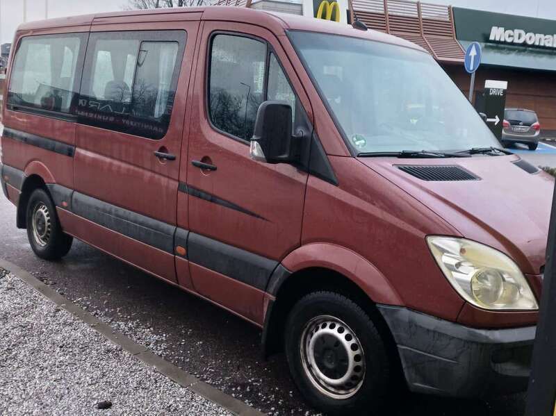 Rot Gebraucht 2007 Mercedes Sprinter Van | 10.000 € - Bild 1/4