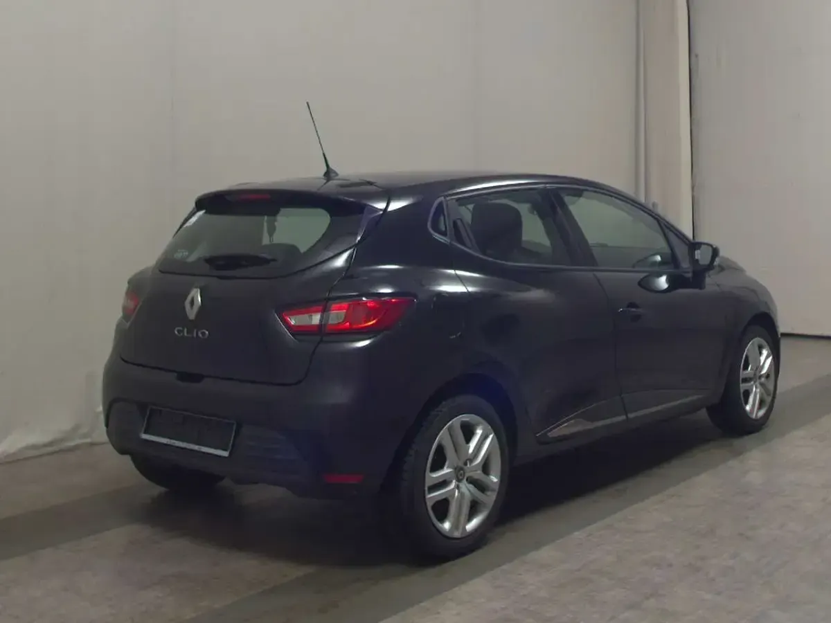 Gebraucht Renault Clio IV 90 PS (66 kW) 2018 Schwarz Limousine