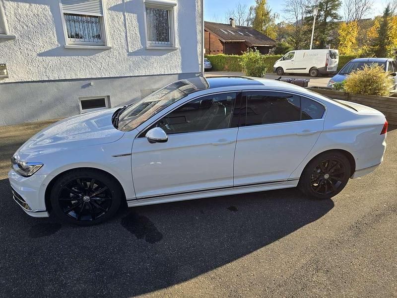 Gebraucht VW Passat Highline 190 PS (139 kW) 2016 Weiß Limousine