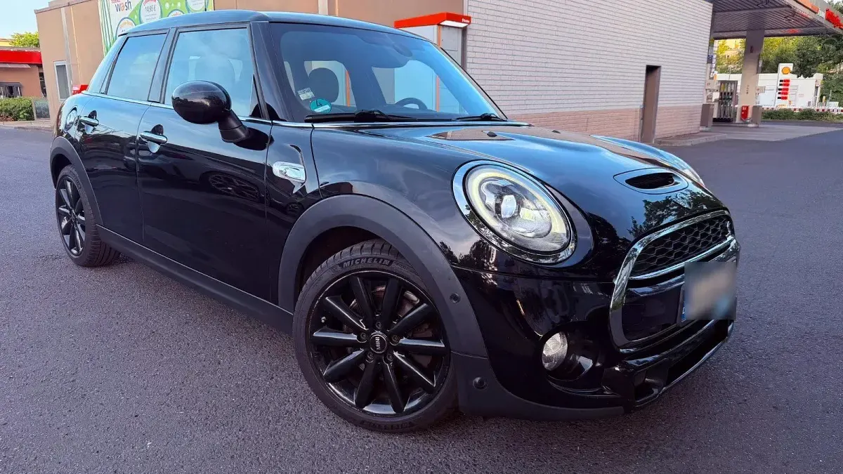 Gebraucht Mini Cooper S 192 PS (141 kW) 2015 Schwarz Kleinwagen
