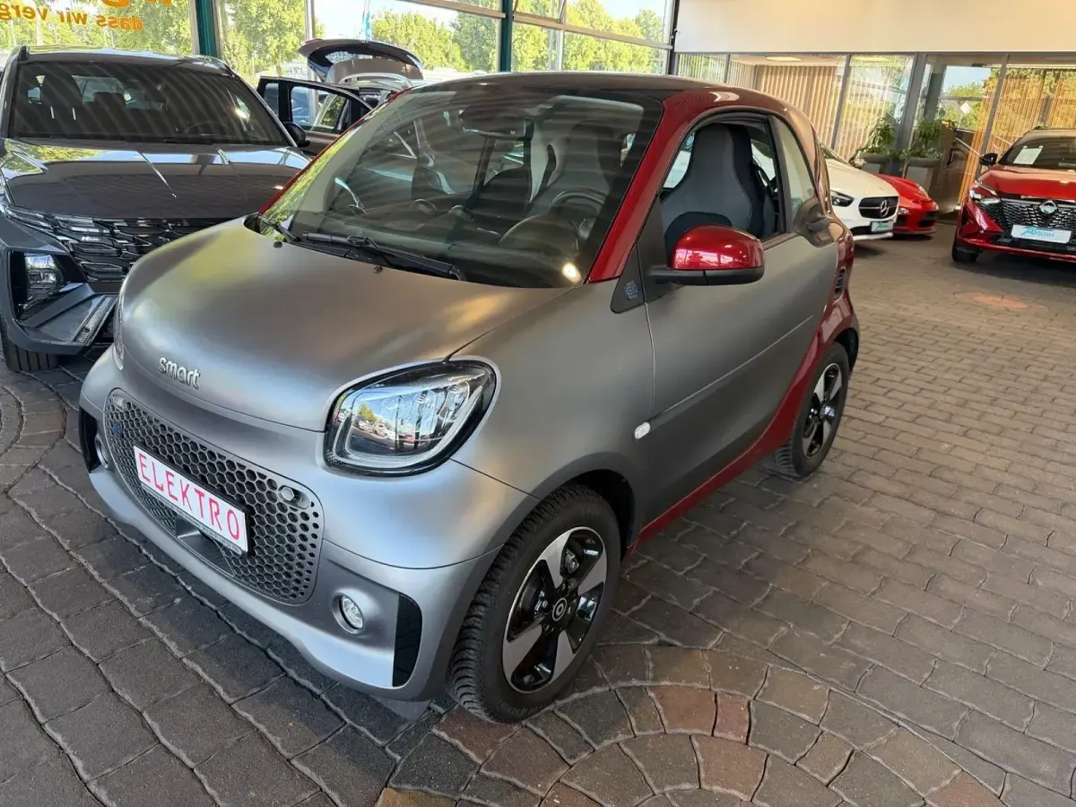Gebraucht Smart ForTwo Coupé Exclusive 60 kW (82 PS) 2024 Grau Kleinwagen