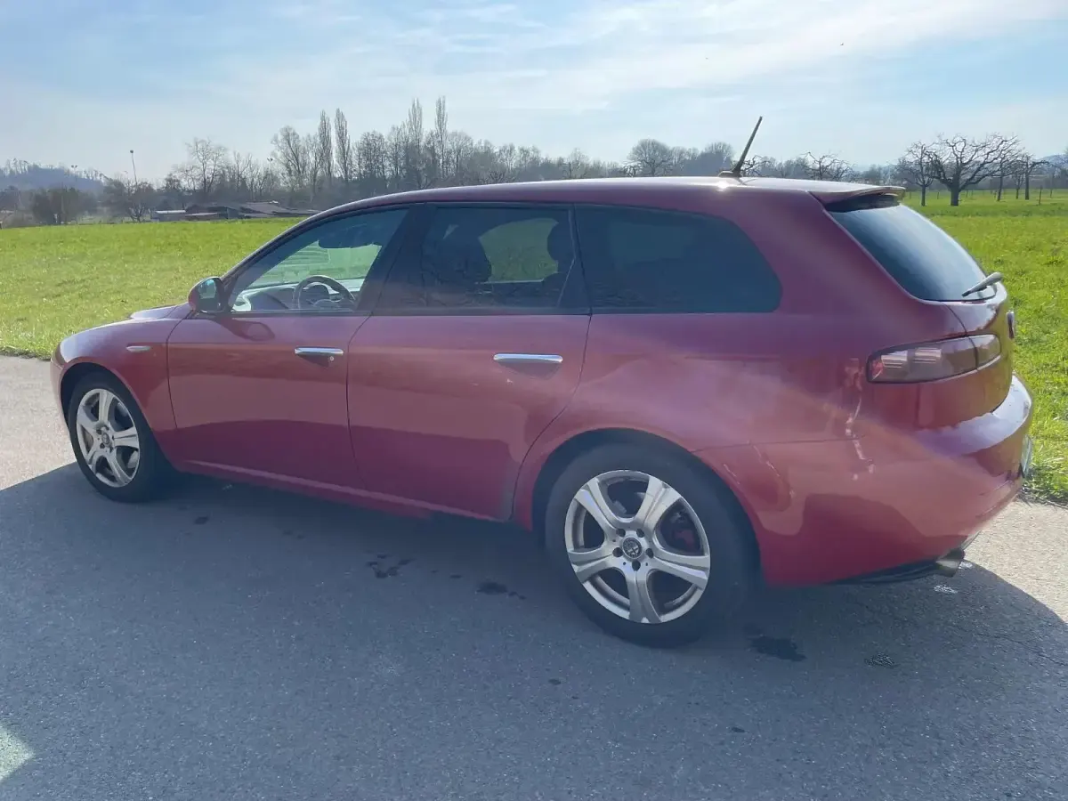 Gebraucht Alfa Romeo 159 200 PS (147 kW) 2009 Rot Kombi
