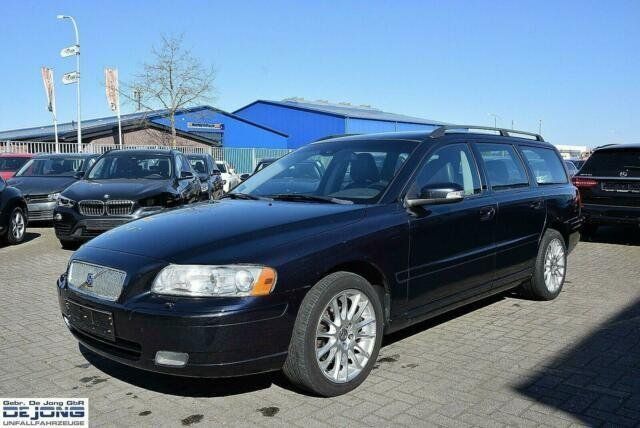 Gebraucht Volvo V70 140 PS (102 kW) 2006 Blau metallic Kombi