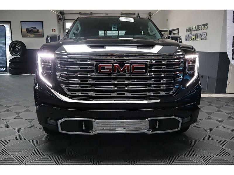 Neu GMC Sierra 419 PS (308 kW) 2026 Schwarz Pickup