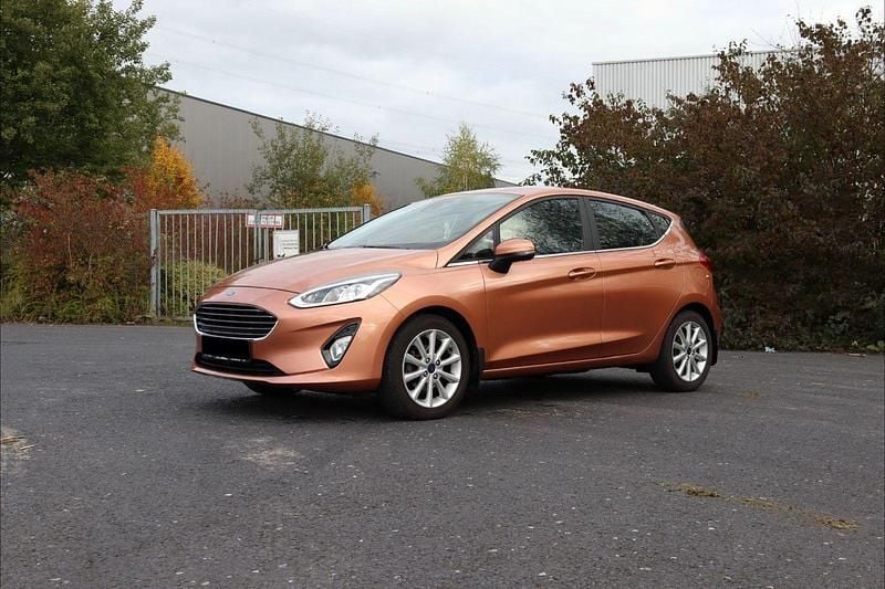 Gebraucht Ford Fiesta Titanium 101 PS (74 kW) 2017 Braun Kleinwagen