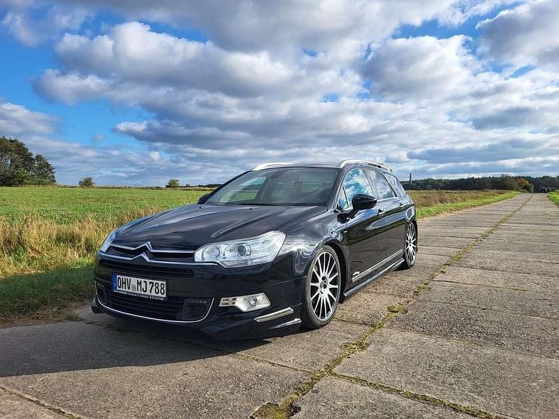 Schwarz Gebraucht 2010 Citroën C5 Kombi | 7.490 € - Bild 1/4