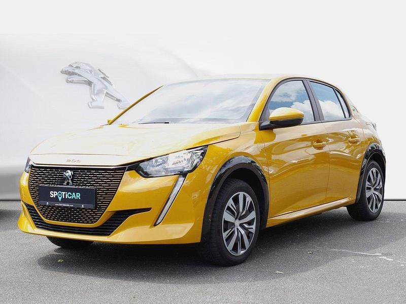 Gelb metallic Gebraucht 2021 Peugeot e-208 Active Kleinwagen | 17.210 € (Fairer Preis) - Bild 1/4