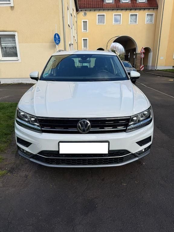 Gebraucht VW Tiguan Highline 150 PS (110 kW) 2019 Weiß SUV