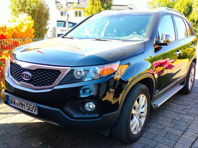 Schwarz Gebraucht 2011 Kia Sorento SUV | 9.950 € (Fairer Preis) - Bild 1/4